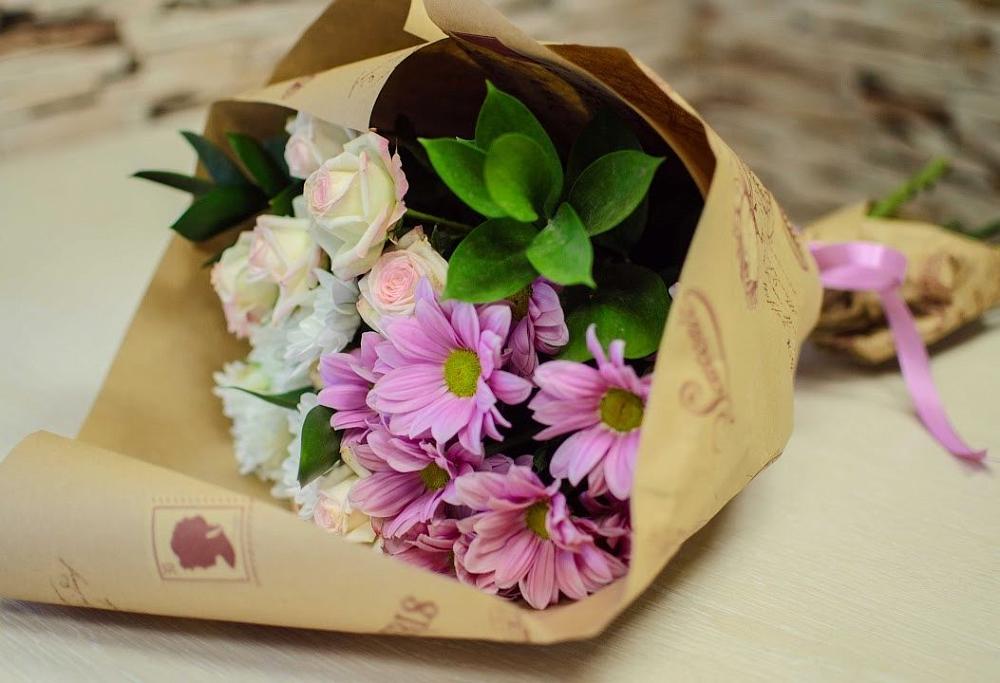 Букет цветов из: Розы и Хризантемы в Архангельском Ставропольского края