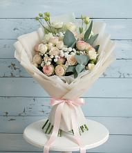 Букет цветов из:  Розы и Лизиантусы в Архангельском Ставропольского края