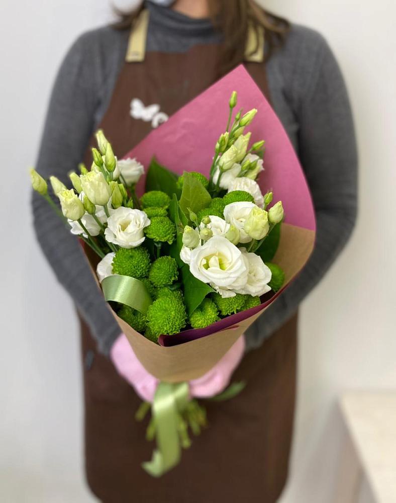 Букет цветов из: Хризантемы и Лизиантусы в Архангельском Ставропольского края