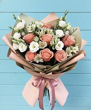 Букет цветов из:  Розы, Альстромерии и Лизиантусы в Архангельском Ставропольского края