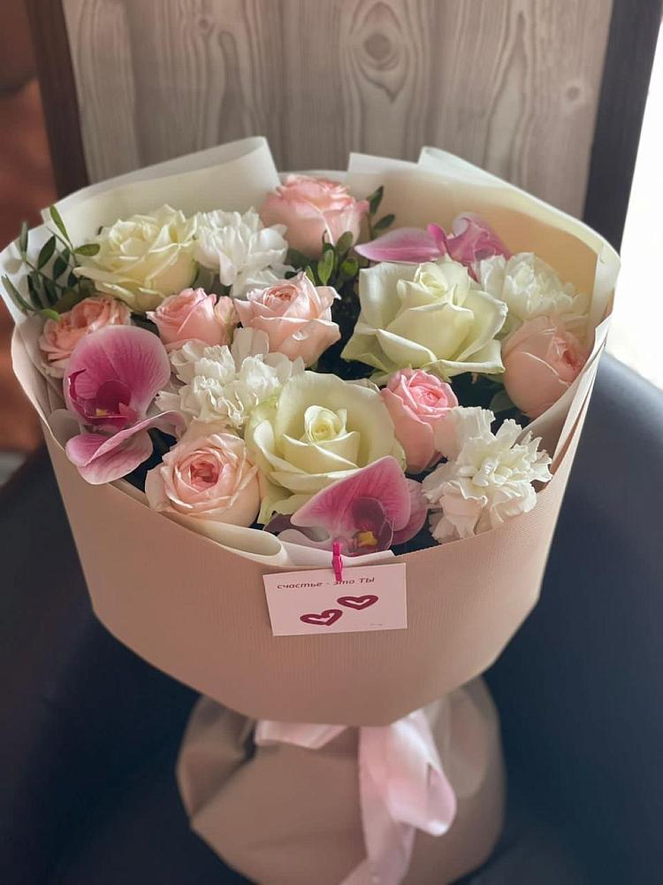 Букет цветов из: Орхидеи, Розы и Гвоздики в Архангельском Ставропольского края