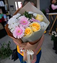 Букет цветов из:  Герберы, Розы и Хризантемы в Архангельском Ставропольского края