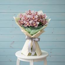Букет цветов из:  Орхидеи и Розы в Архангельском Ставропольского края