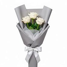 Букет 3 белые розы в Архангельском Ставропольского края