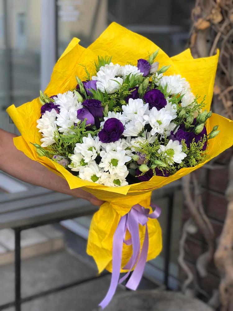 Букет цветов из: Ирисы, Хризантемы и Ромашки в Архангельском Ставропольского края