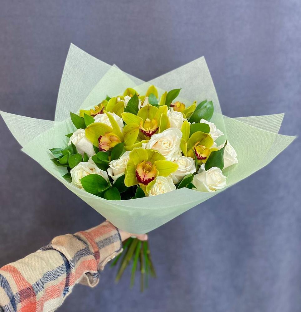 Букет цветов из: Орхидеи и Розы в Архангельском Ставропольского края