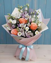 Букет цветов из:  Лизиантусы, Розы, Альстромерии и Гипсофила в Архангельском Ставропольского края
