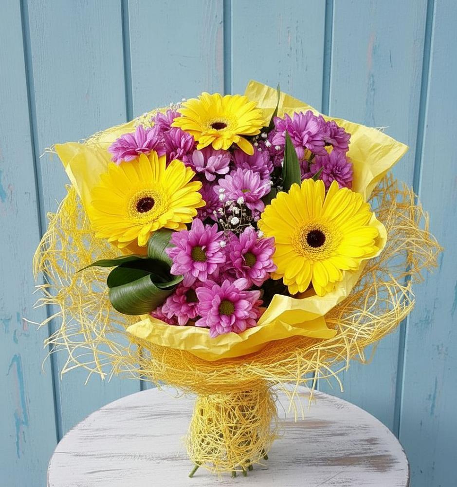 Букет цветов из: Хризантемы и Герберы в Архангельском Ставропольского края
