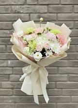 Букет цветов из:  Гвоздики, Розы, Лизиантусы и Хризантемы в Архангельском Ставропольского края